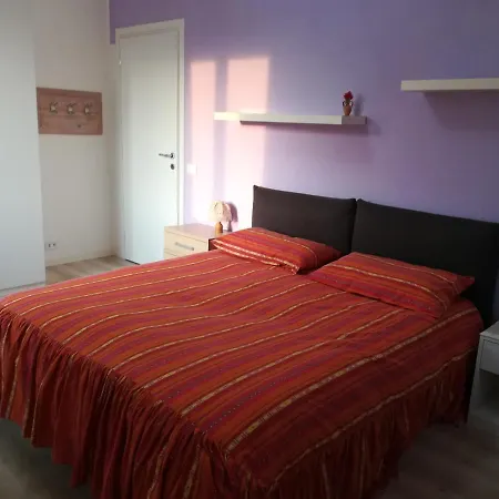 Sweet Irene Deluxe Balcony & Elevator * Μπαρντολίνο