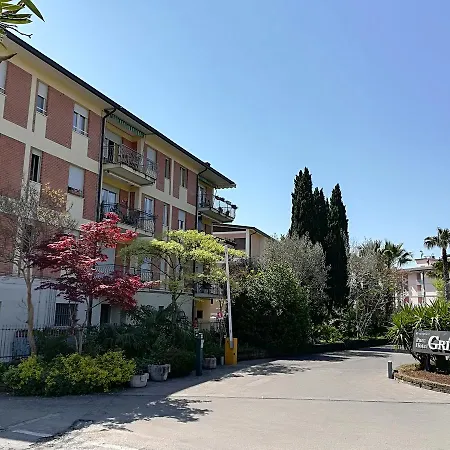 Διαμέρισμα Sweet Irene Deluxe Balcony & Elevator Μπαρντολίνο