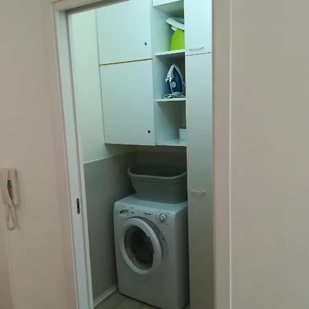 Sweet Irene Deluxe Balcony & Elevator Μπαρντολίνο