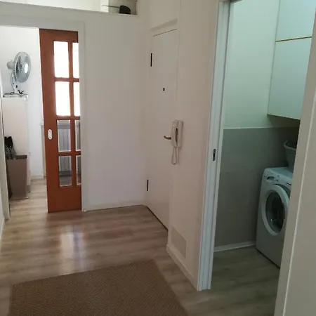 Sweet Irene Deluxe Balcony & Elevator Μπαρντολίνο