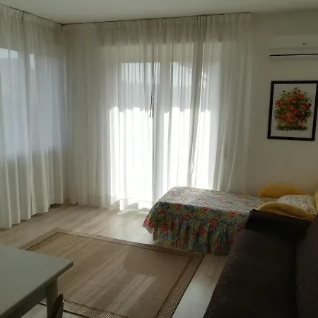 Sweet Irene Deluxe Balcony & Elevator Μπαρντολίνο