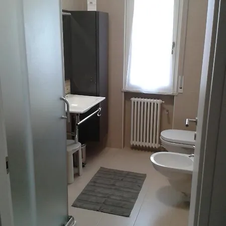 Sweet Irene Deluxe Balcony & Elevator Апартаменты Бардолино