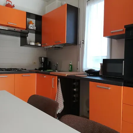Sweet Irene Deluxe Apartment *