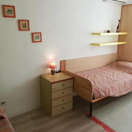 Апартаменты Sweet Irene Deluxe Balcony & Elevator Бардолино