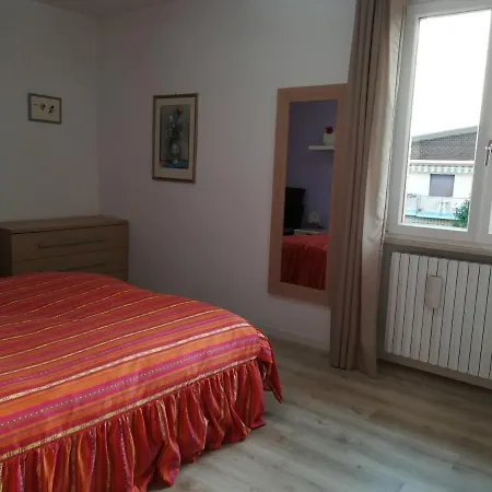 아파트 Sweet Irene Deluxe Balcony & Elevator *